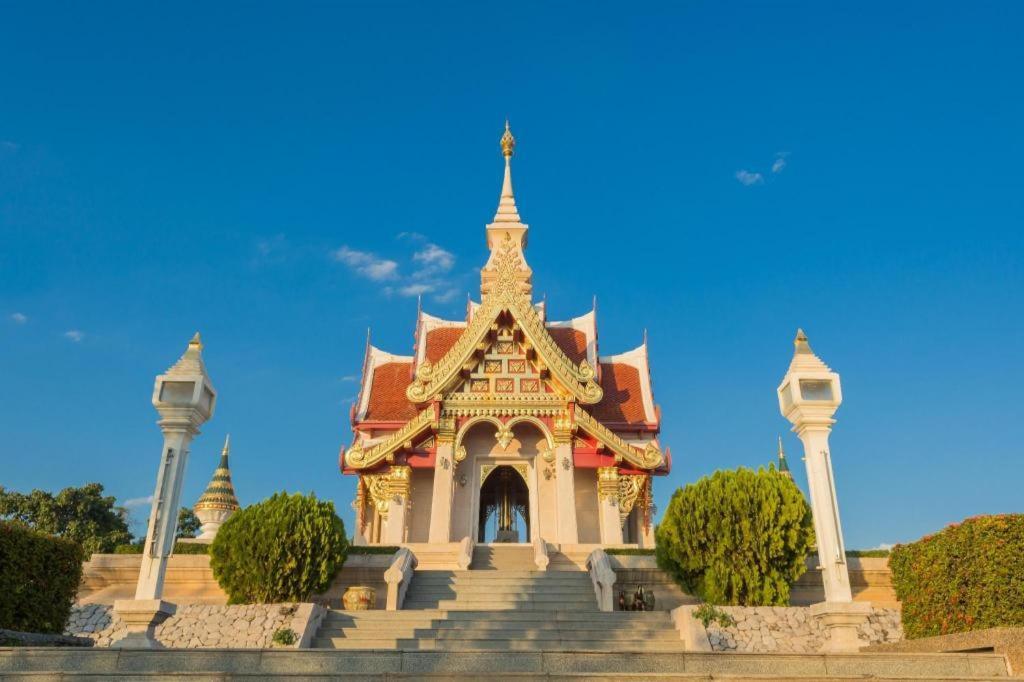 Veethara Boutique Hotel Udon Thani Buitenkant foto